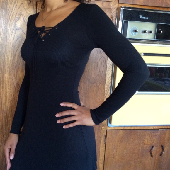 LBD with Tie Neck - Picture 3 of 4